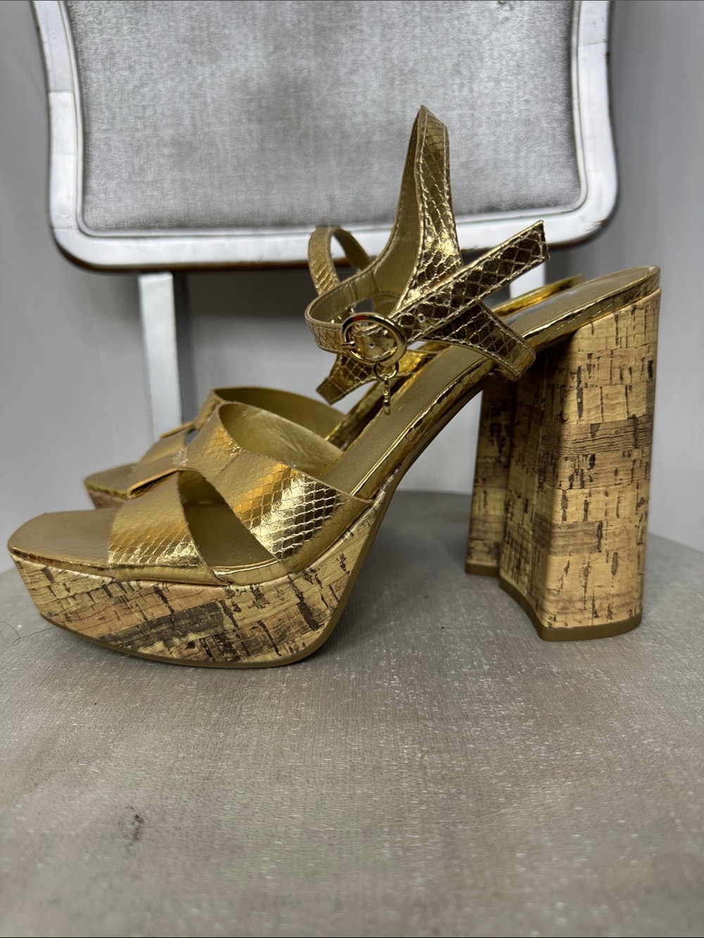 G by Guess Metallic Gold Cork Platform Sandals size 10 NWOT - Picture 3 of 9